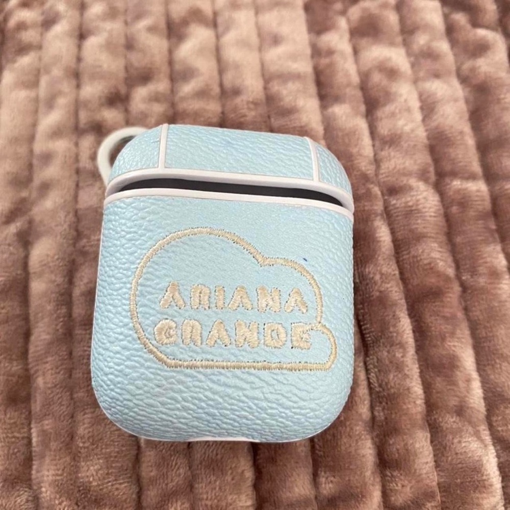 Ariana Grande airpod case